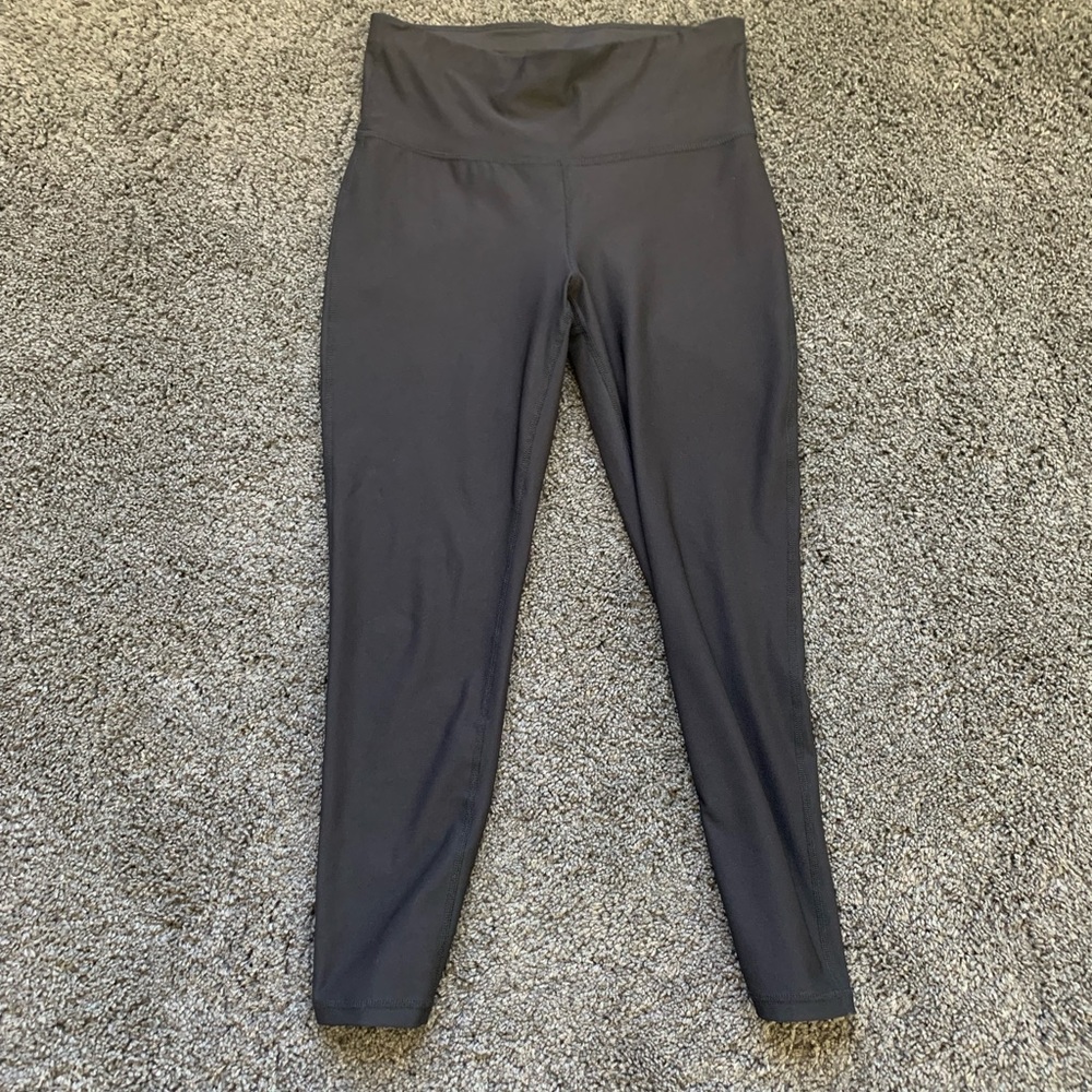 Womens Xersion Quarter Leg Fitted Black Athletic Pants Size Medium